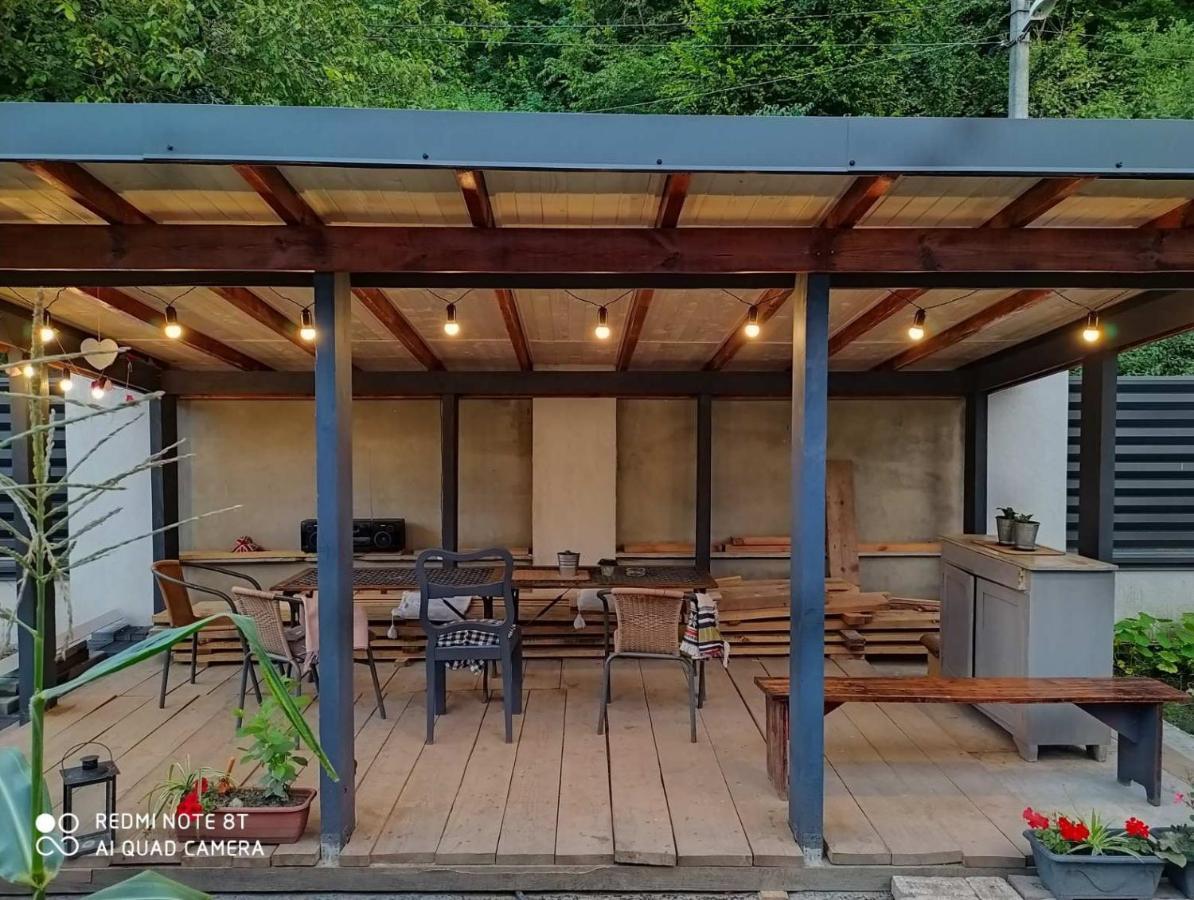 Flat In Cottage Close To The Centre Parking, Wifi, Bbq Lviv Exterior foto